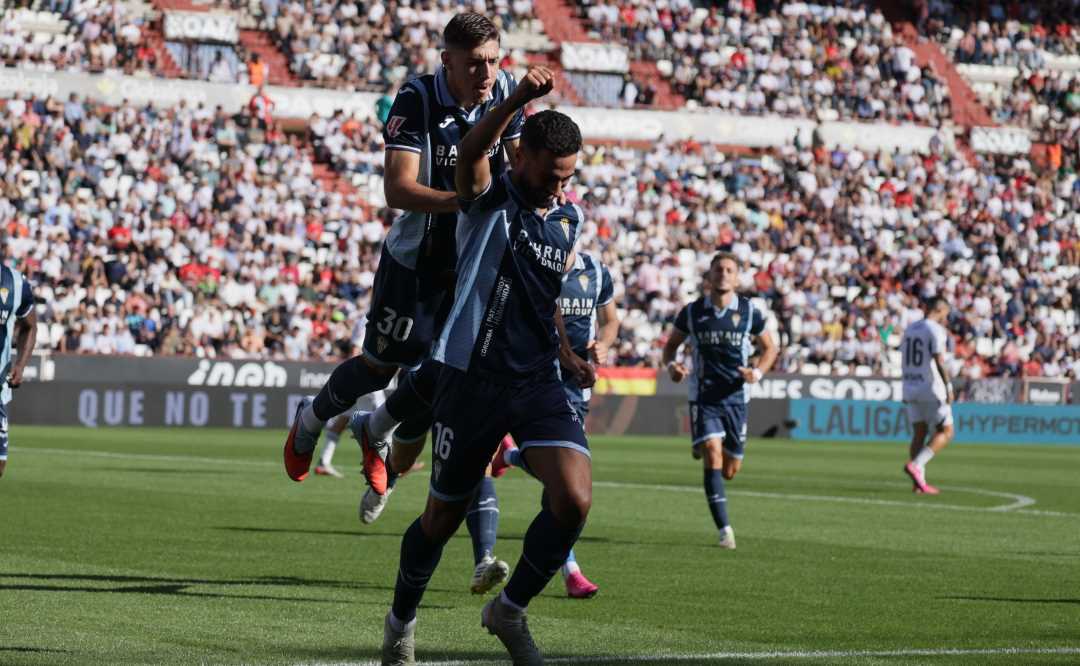 Celebrando un gol el jugador del Cordoba CF