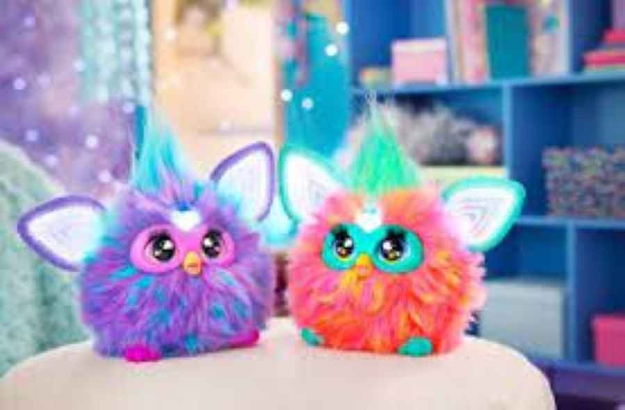 ¡Vuelve Furby! Hasbro anuncia el regreso del juguete icónico que conquistará nuevamente tu corazón