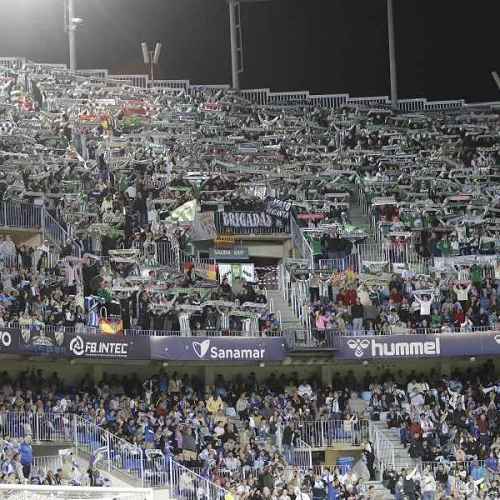 Grada del campo del Malaga CF. Afición cordobesa.