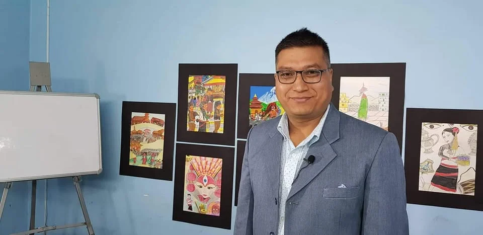 Luz de Katmandú: Arte y la misión de Ajay Deshar