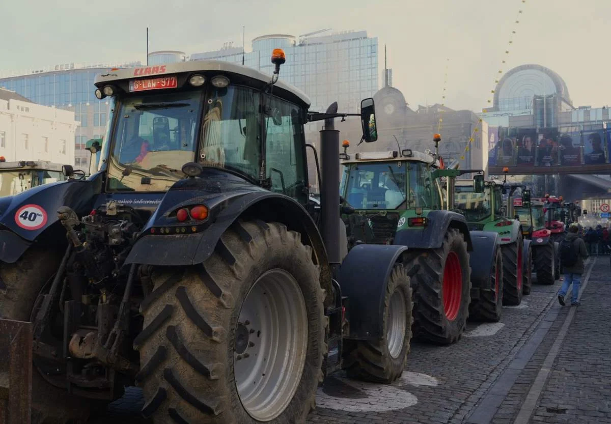 Tractorada