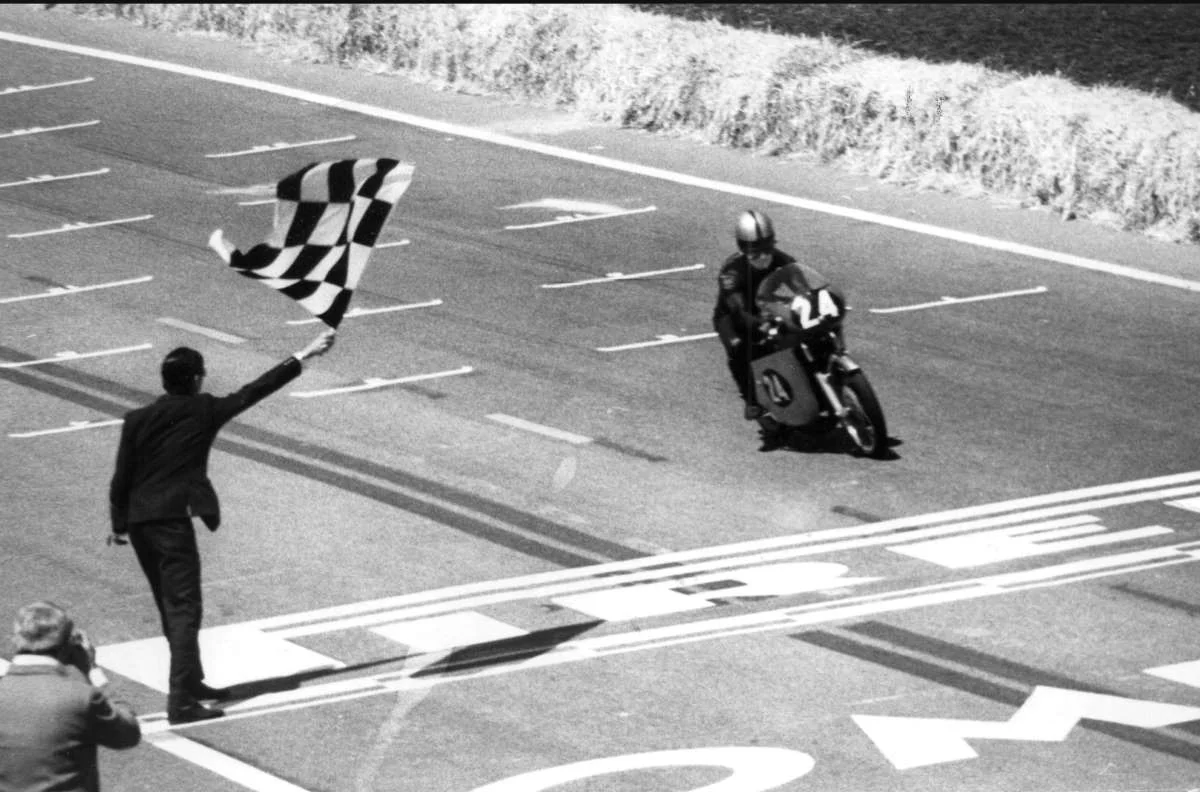 Bultaco pasion por la moto en la casa Seat