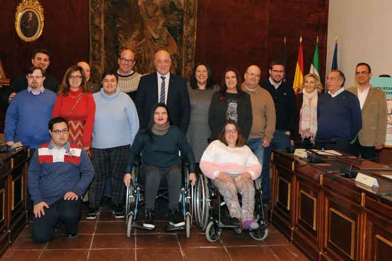 Personas con diversidad funcional reciben formación práctica gracias a un programa de la Diputación de Córdoba