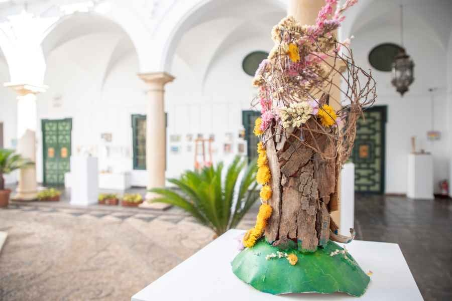 El Patio Andaluz acoge estos días la IX Muestra de Arte Infantil de la escuela de expresión creativa Zinnia