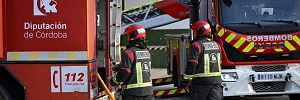 Bomberos en Incendio Palma del Rio