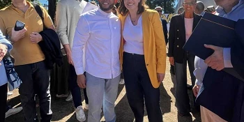 Dos personas ante la camara. Kevin Ulerio y Miriam González