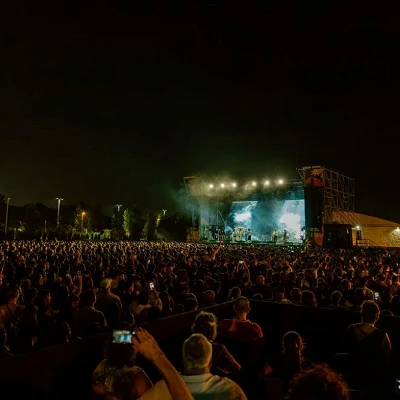 Festival del Patio + Metrópolis. La Plazuela.