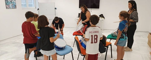 Primeras clases en la Escuela Municipal del Carnaval